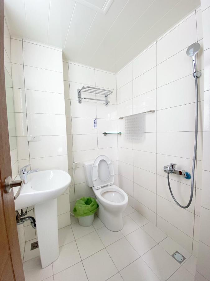 108 House Inn Тайнан Екстериор снимка